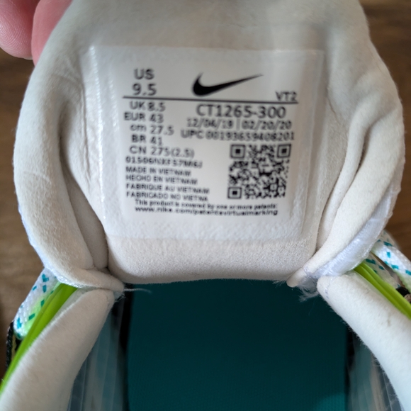 Nike White and Blue Sneakers Air Max 270 - Picture 5 of 8